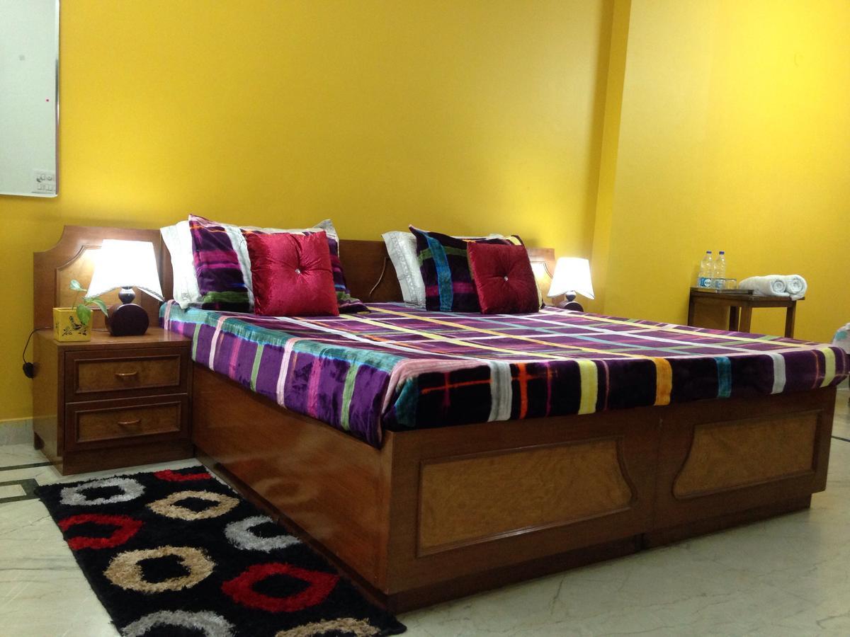 Parkash Bed And Breakfast Нью-Дели Экстерьер фото
